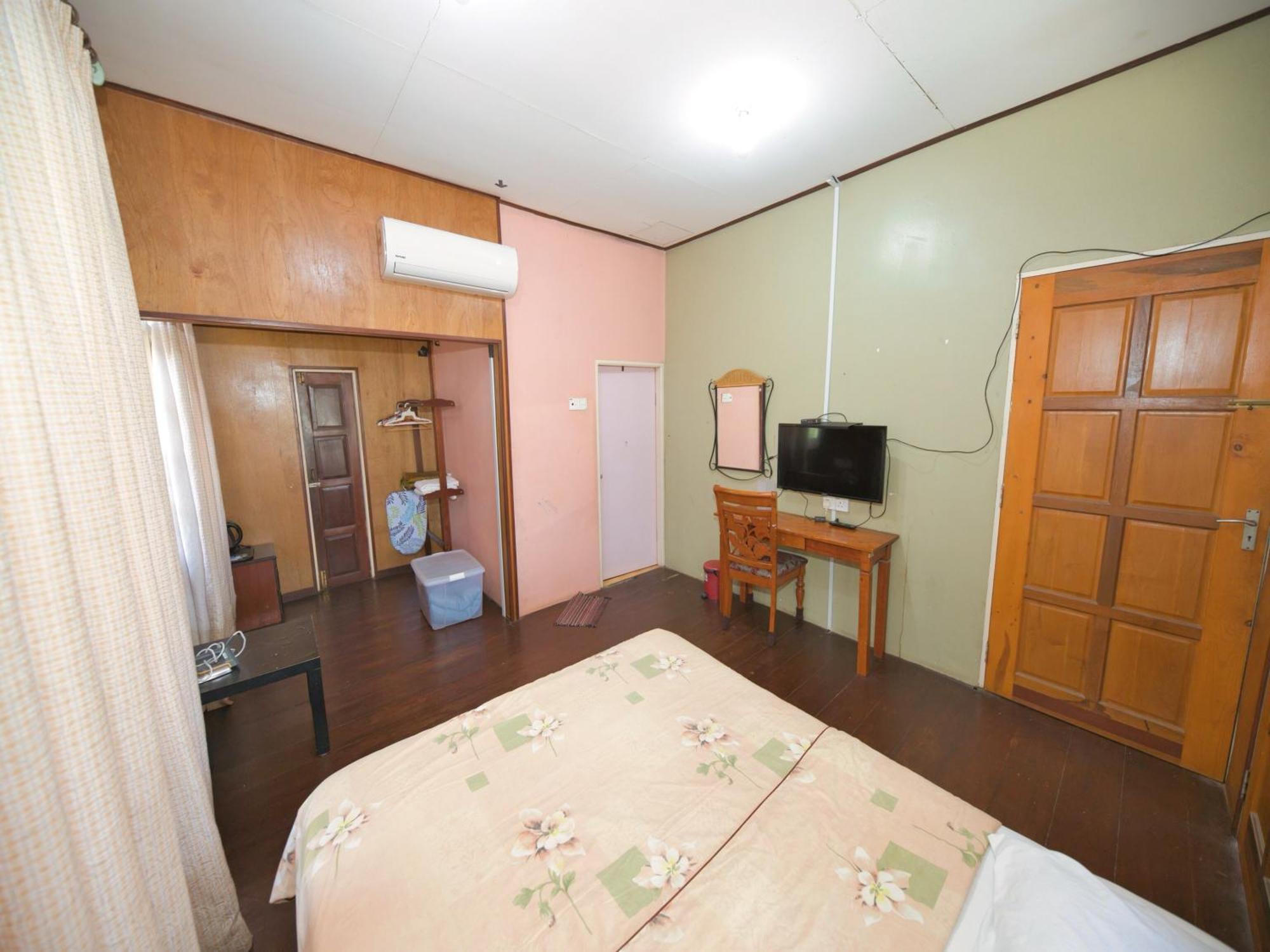 Oyo 90968 Teratak Samuderakita, Chalet & Guesthouse Kampong Gong Badak Eksteriør bilde