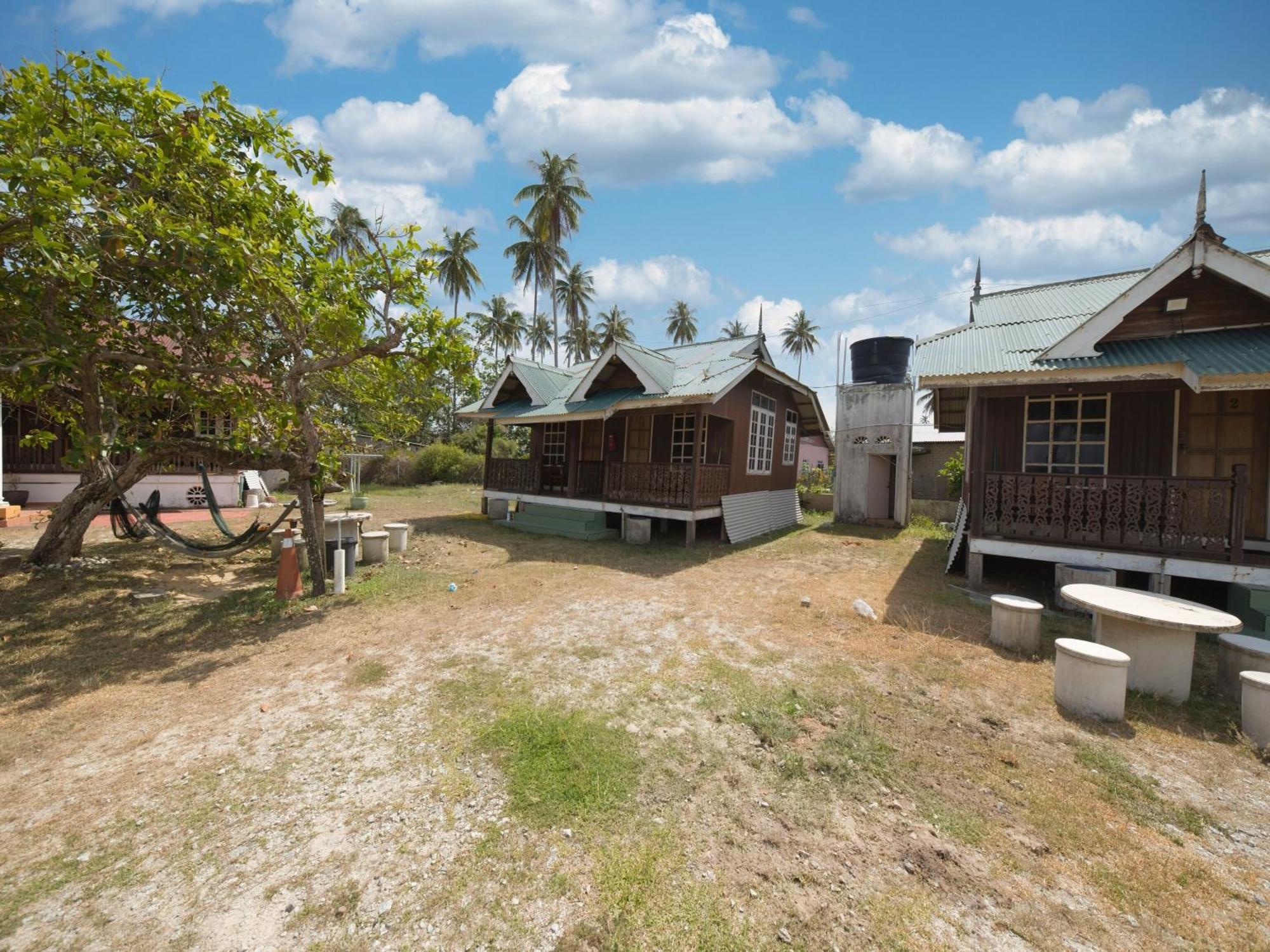 Oyo 90968 Teratak Samuderakita, Chalet & Guesthouse Kampong Gong Badak Eksteriør bilde